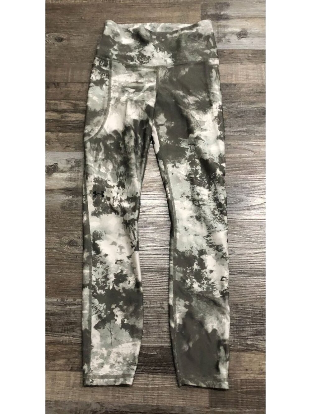Under Armour Womens XS Gray & White Marble Athletic Leggings Work Out Yoga